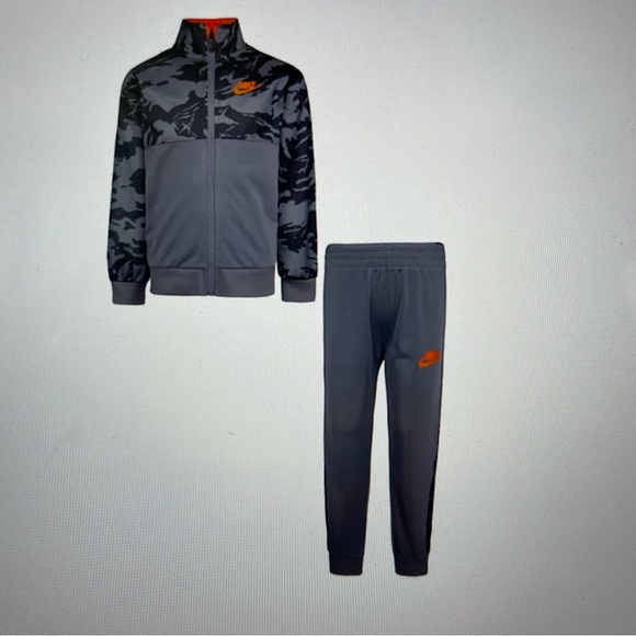Nike Other - COPY - NWT size 6Y Nike track suit
